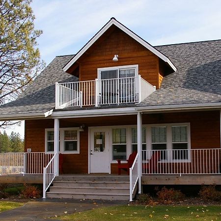 Dover Bay Resort Exterior photo