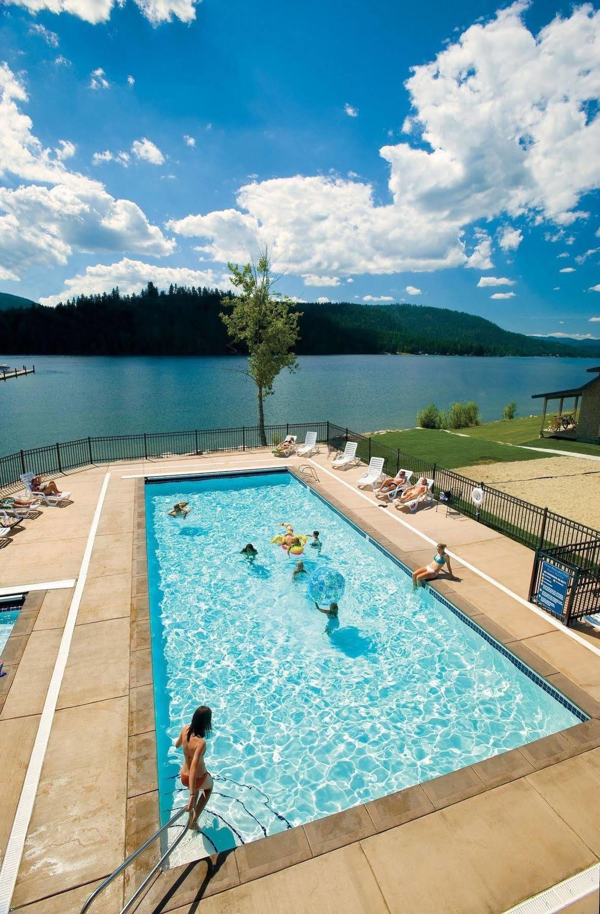 Dover Bay Resort Exterior photo